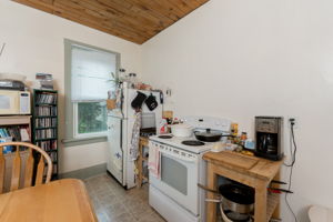  Photo 32