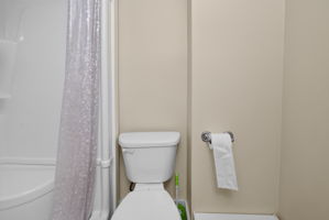  Photo 40