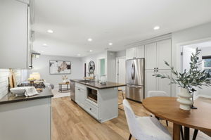 013_F8_140 2nd St