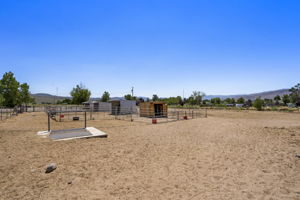  Photo 31