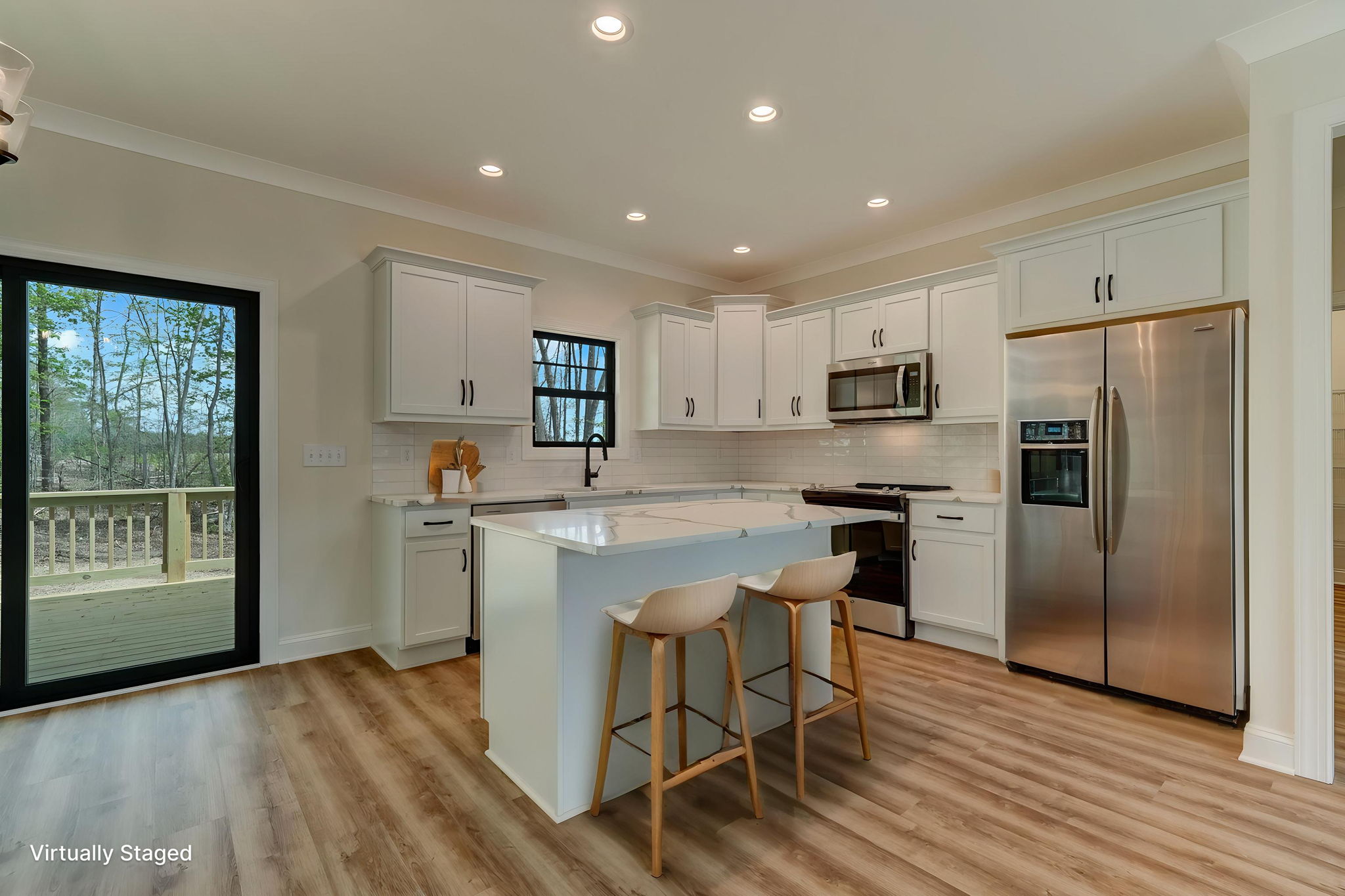 Kitchen/Breakfast Bar