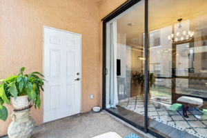 Screened-in Porch