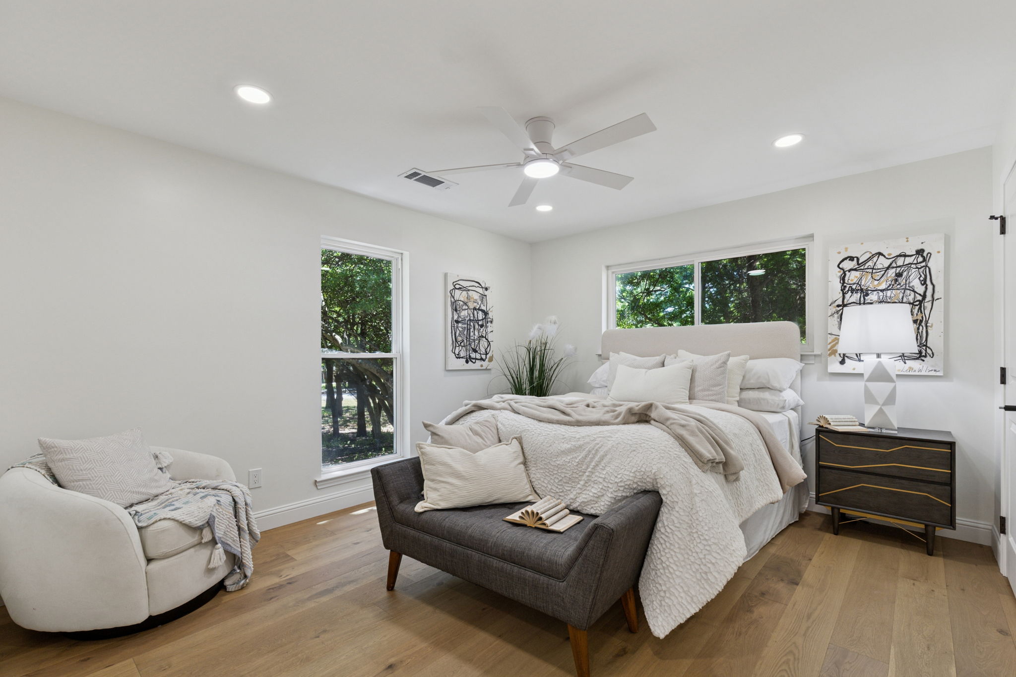 140Cedarcrest_003