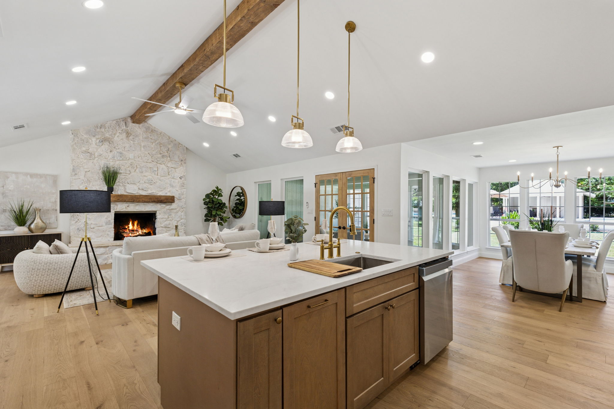 140Cedarcrest_017