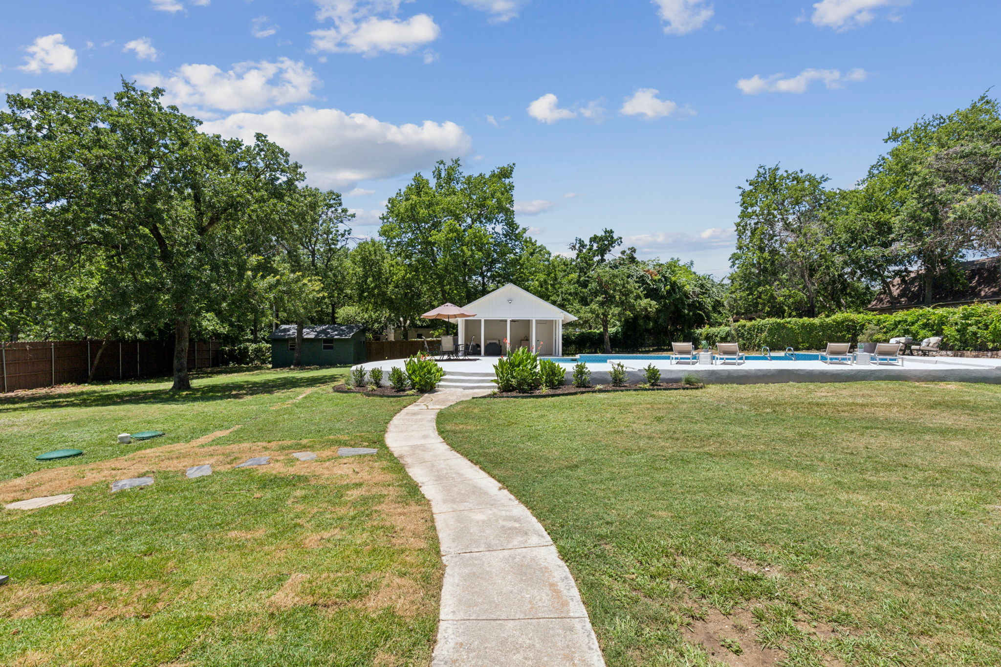 140Cedarcrest_036