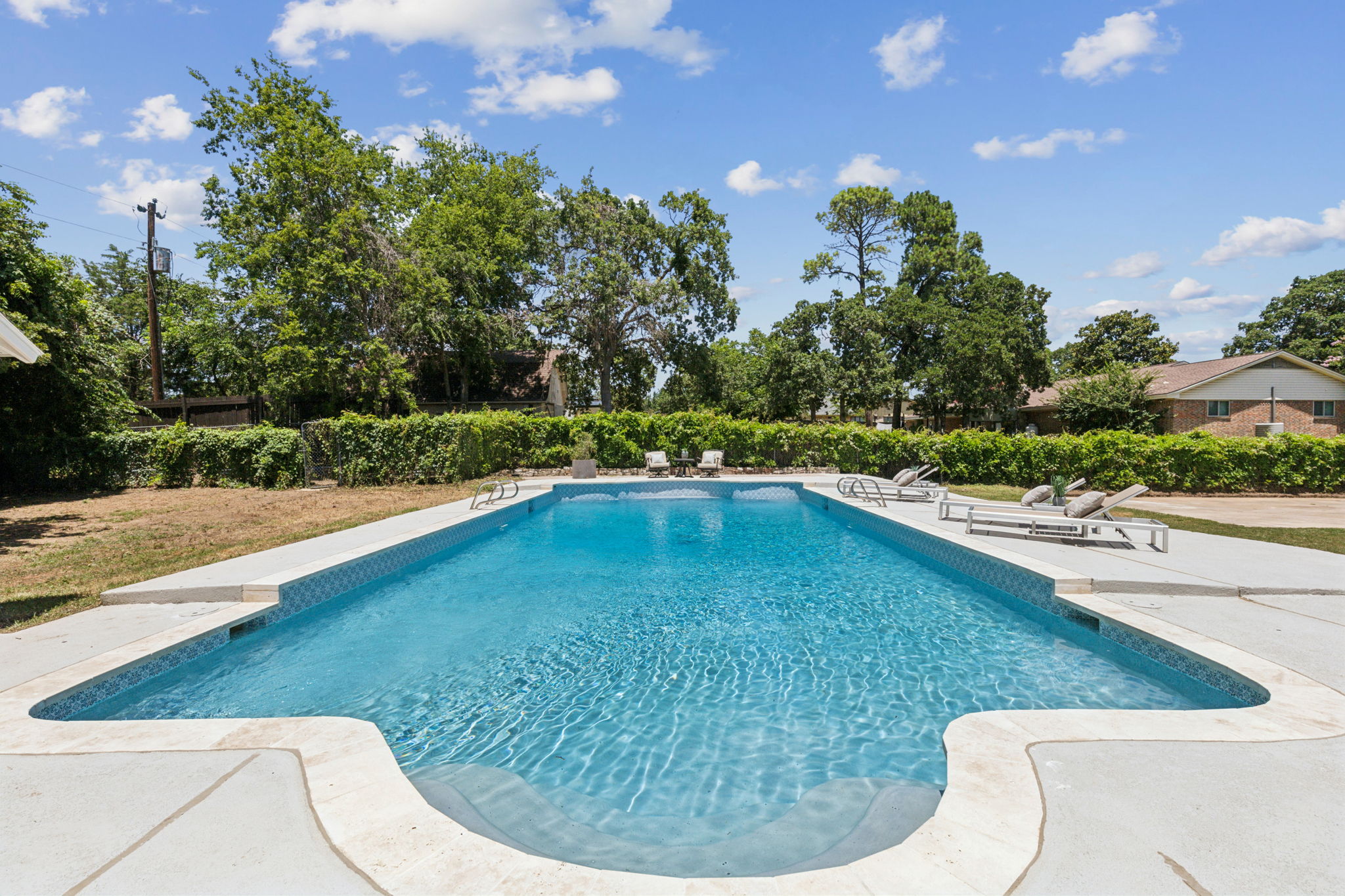 140Cedarcrest_041