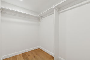 140Cedarcrest_010
