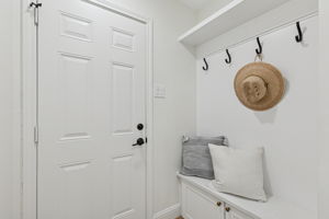 140Cedarcrest_011