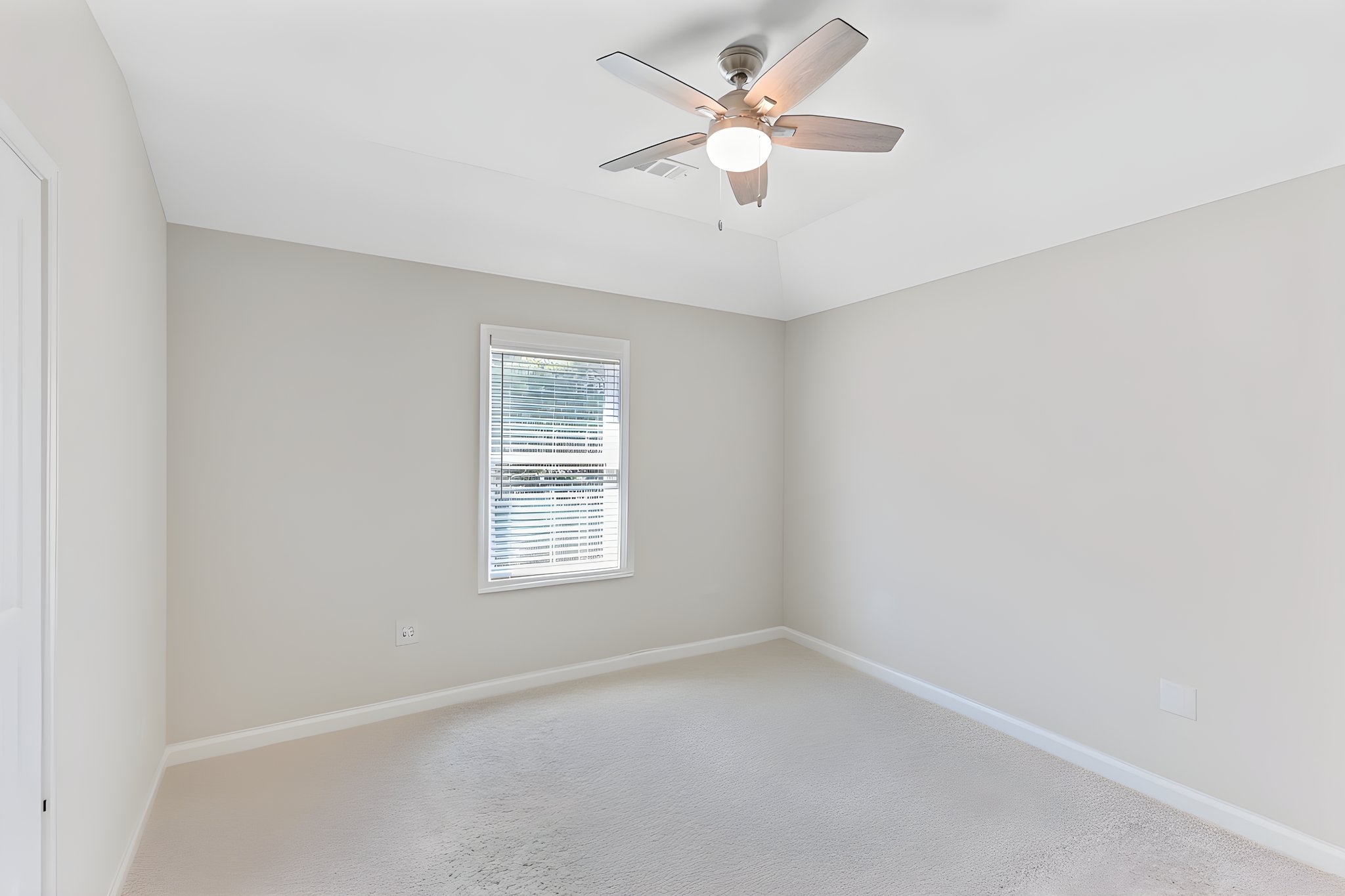 PLMG5501 furniture removed.jpeg