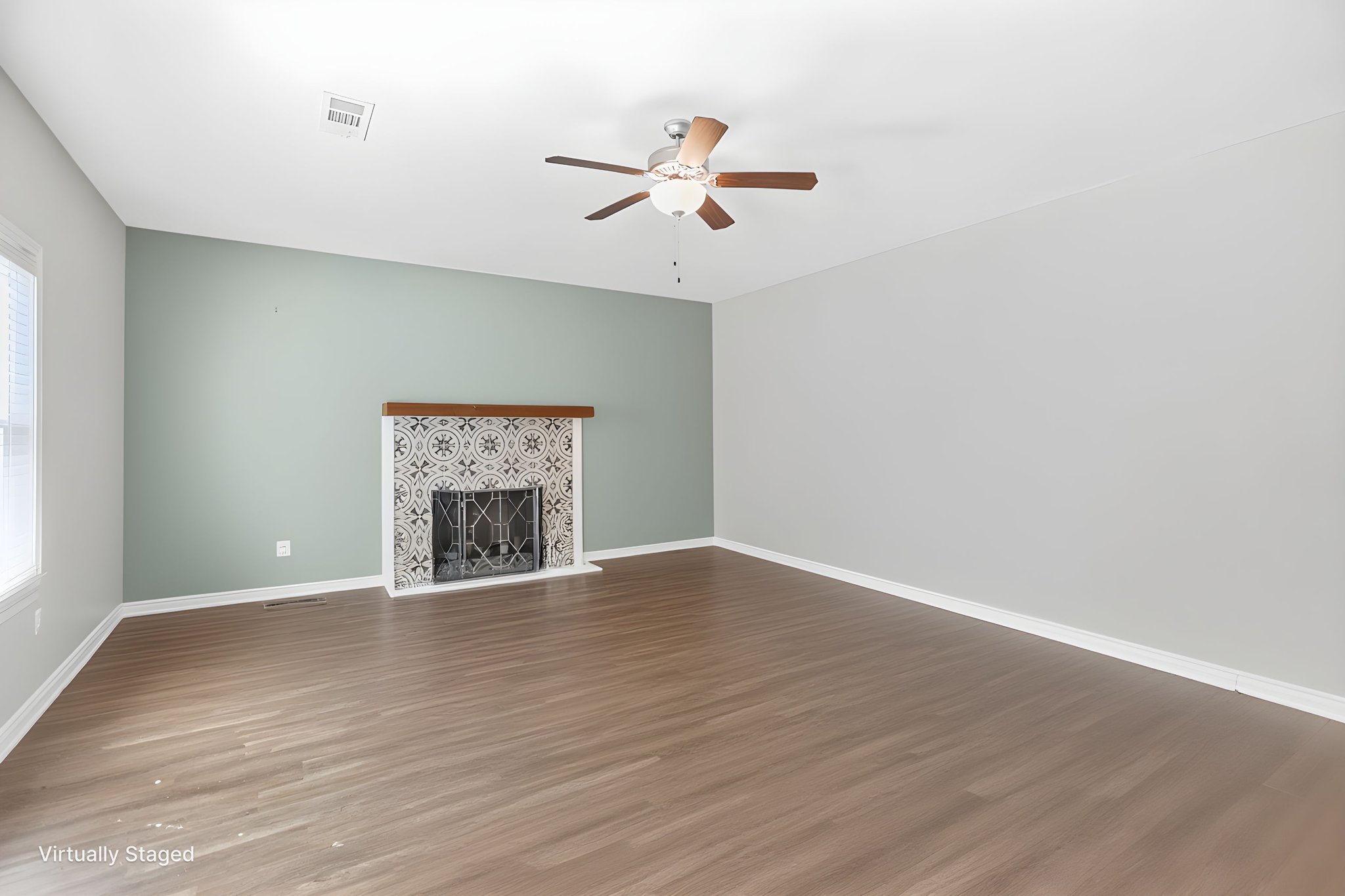 PLMG5462 furniture removed.jpeg