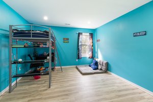  Photo 40