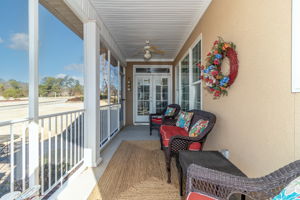 Screened-in Porch