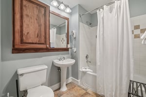 Ida Belle Dr 8283-S0407-012.jpg
