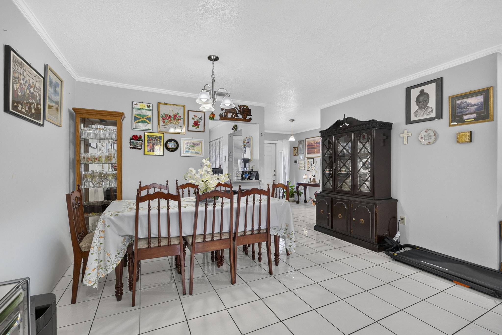  Photo 63