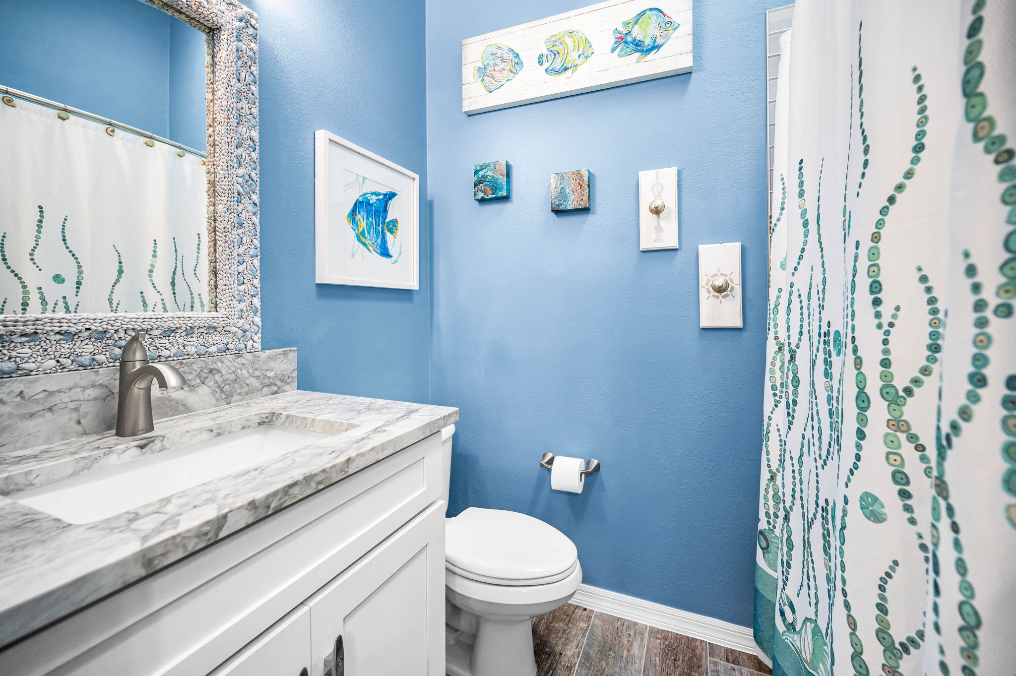 Upper Level Guest Bathroom2a