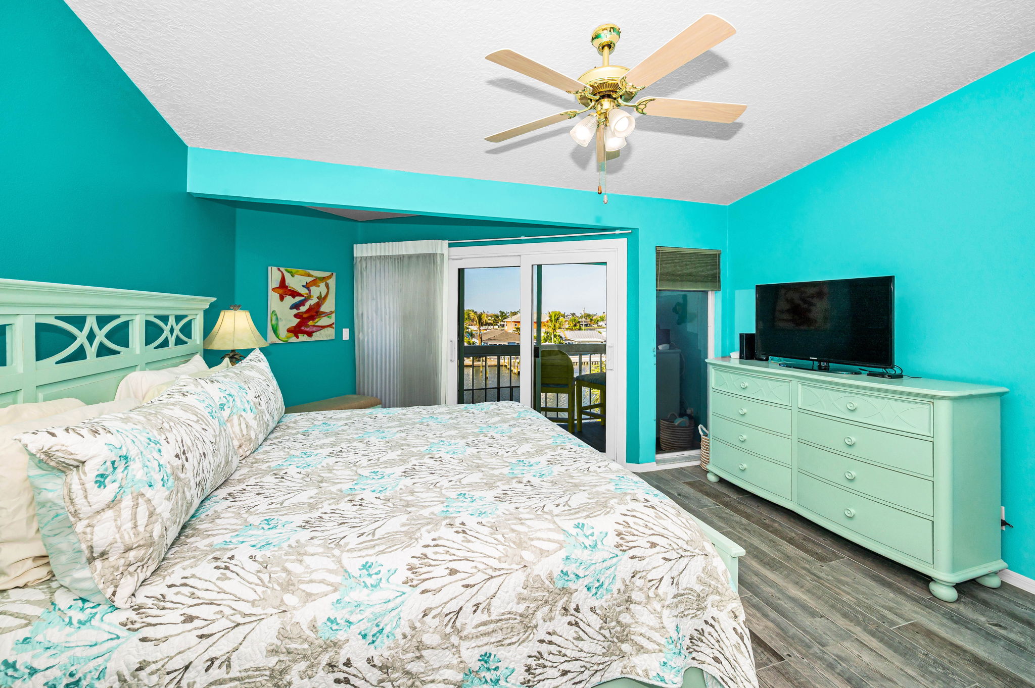 Upper Level Primary Bedroom1c