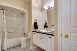  Photo 31
