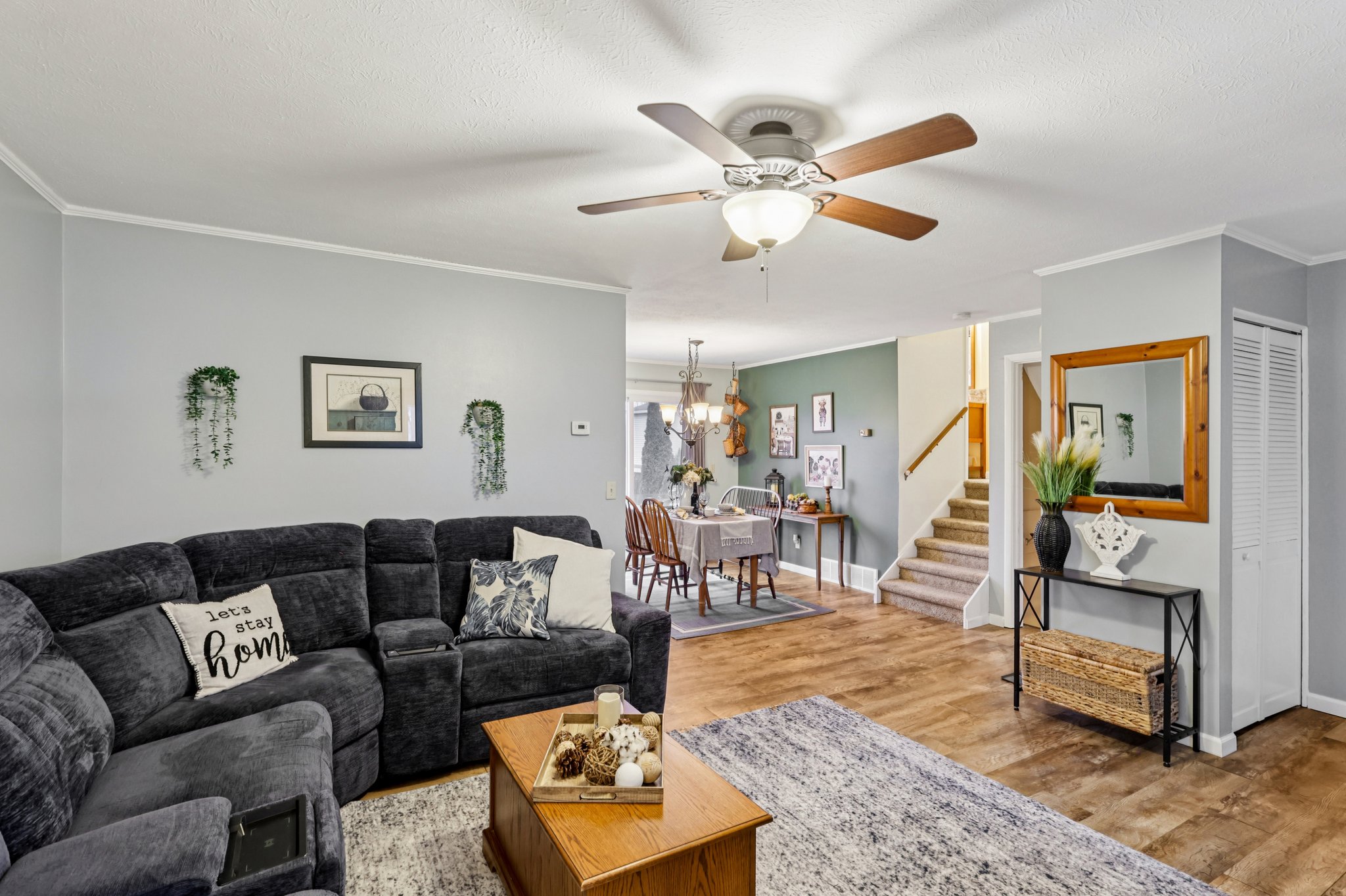 Parkhall Dr-S0503-011.jpg