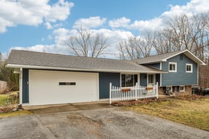 Parkhall Dr-S0503-004.jpg