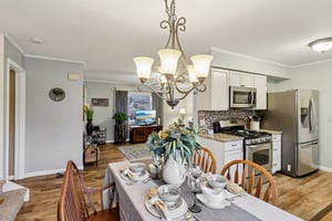 Parkhall Dr-S0503-016.jpg