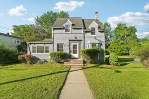 River Edge Ave-1305-001.jpg