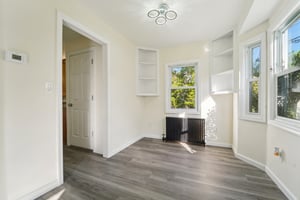 River Edge Ave-1305-004.jpg