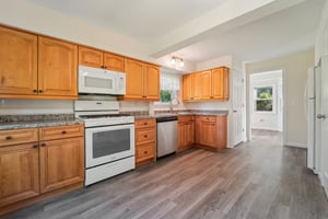 River Edge Ave-1305-015.jpg