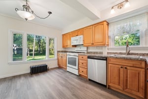 River Edge Ave-1305-016.jpg