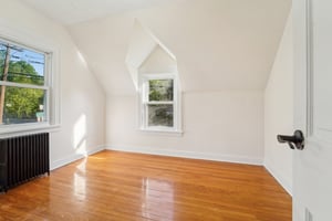 River Edge Ave-1305-024.jpg