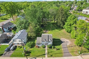 River Edge Ave-1305-045.jpg
