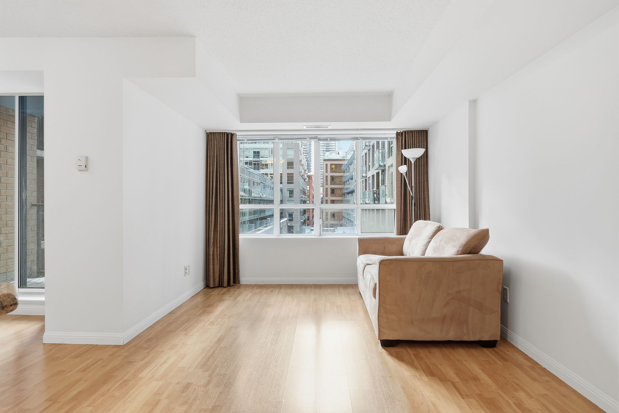 Toronto property showcase — delivered property photograph 18