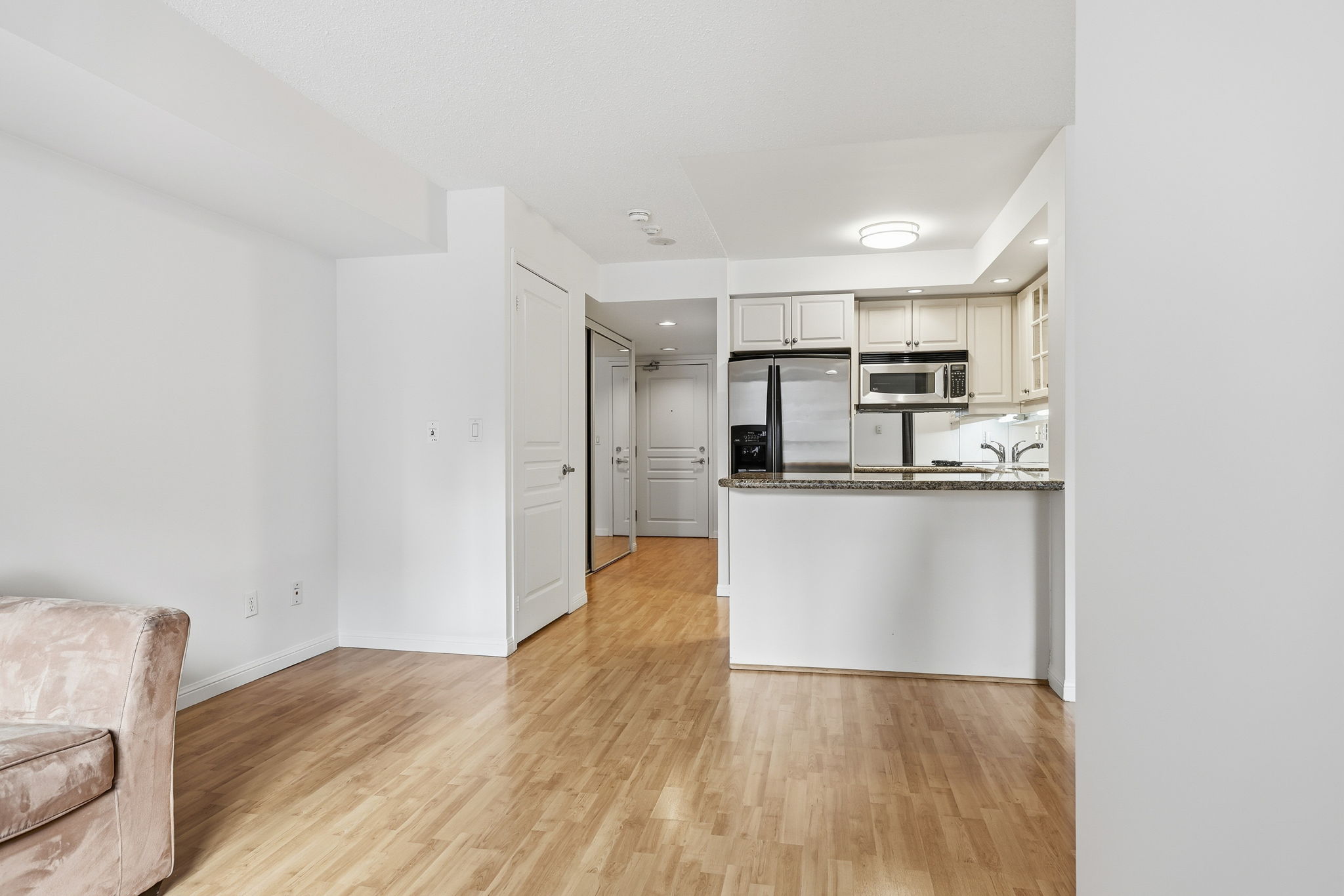 Toronto property showcase — delivered property photograph 19