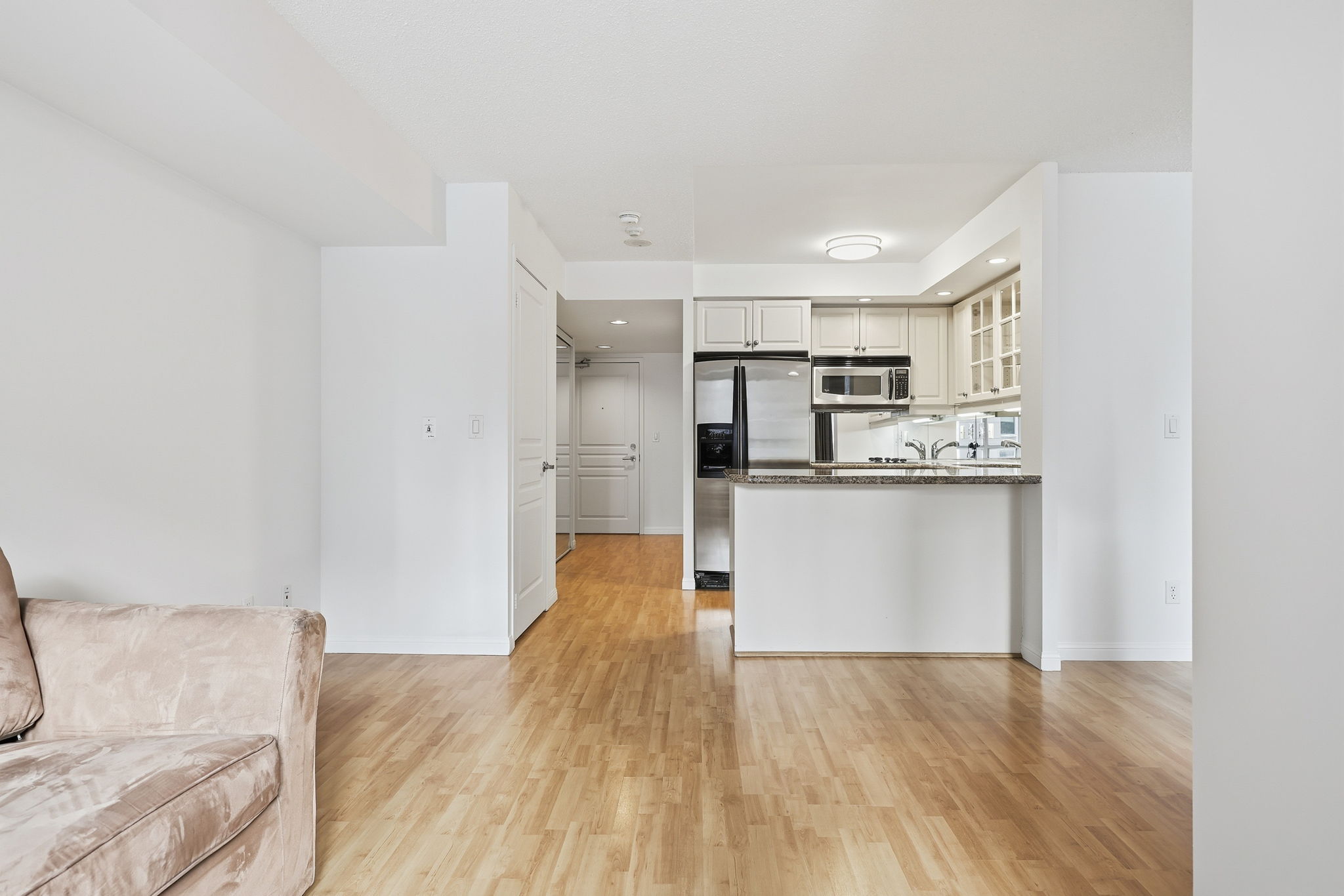 Toronto property showcase — delivered property photograph 22