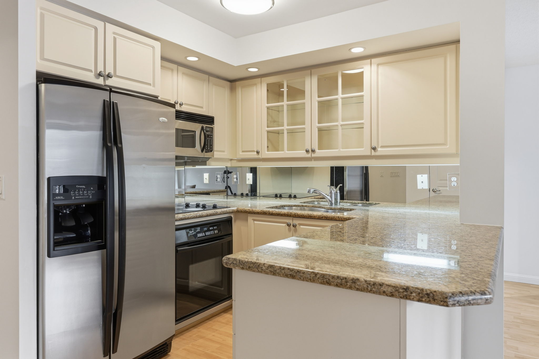 Toronto property showcase — delivered property photograph 24