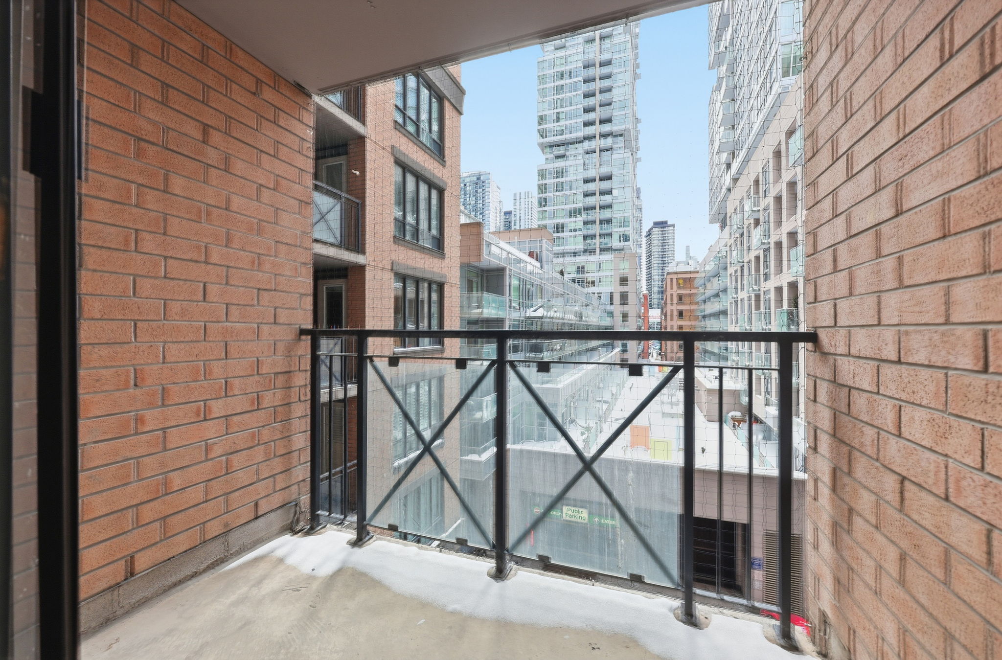 Toronto property showcase — delivered property photograph 36