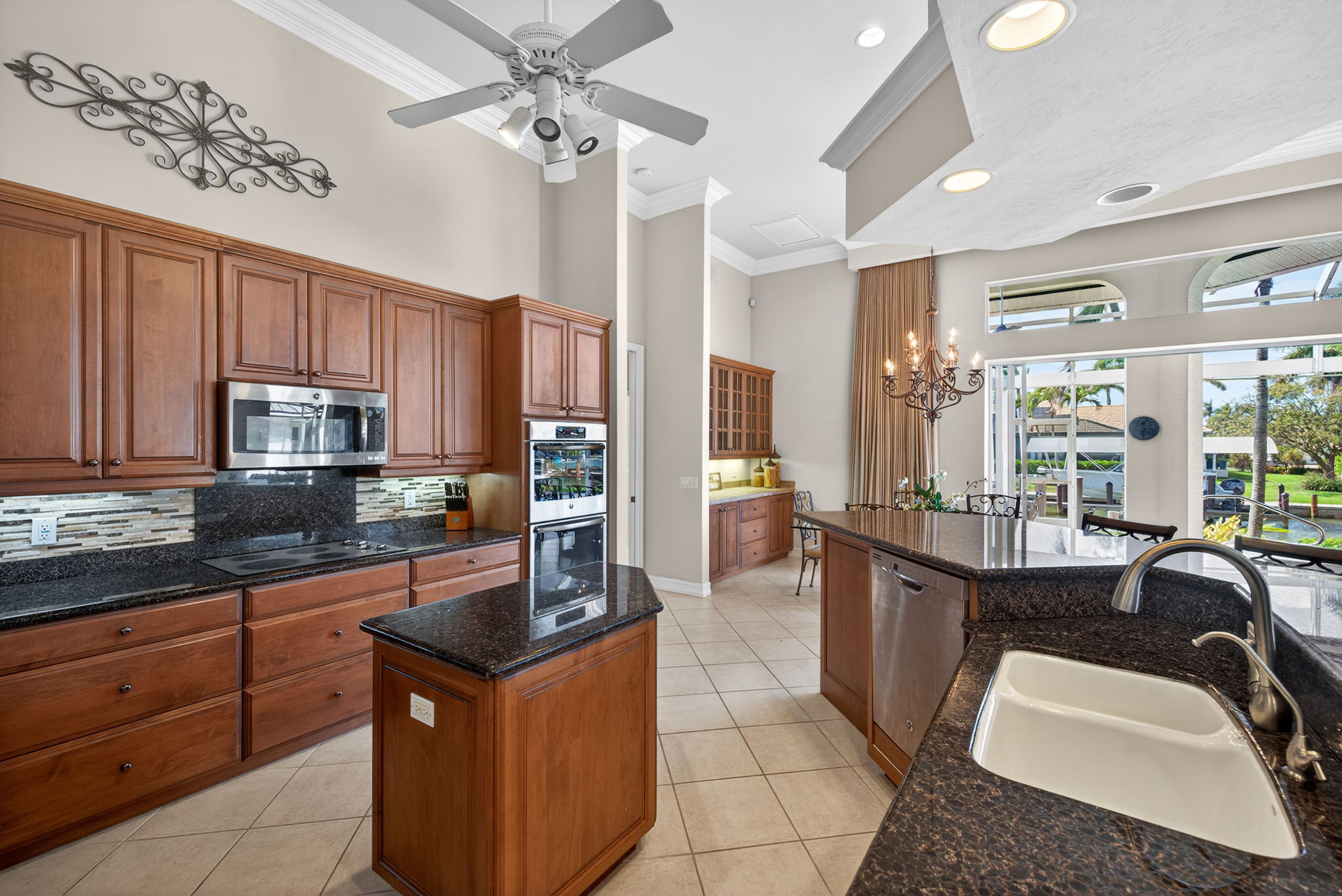 Kitchen 1 of 3