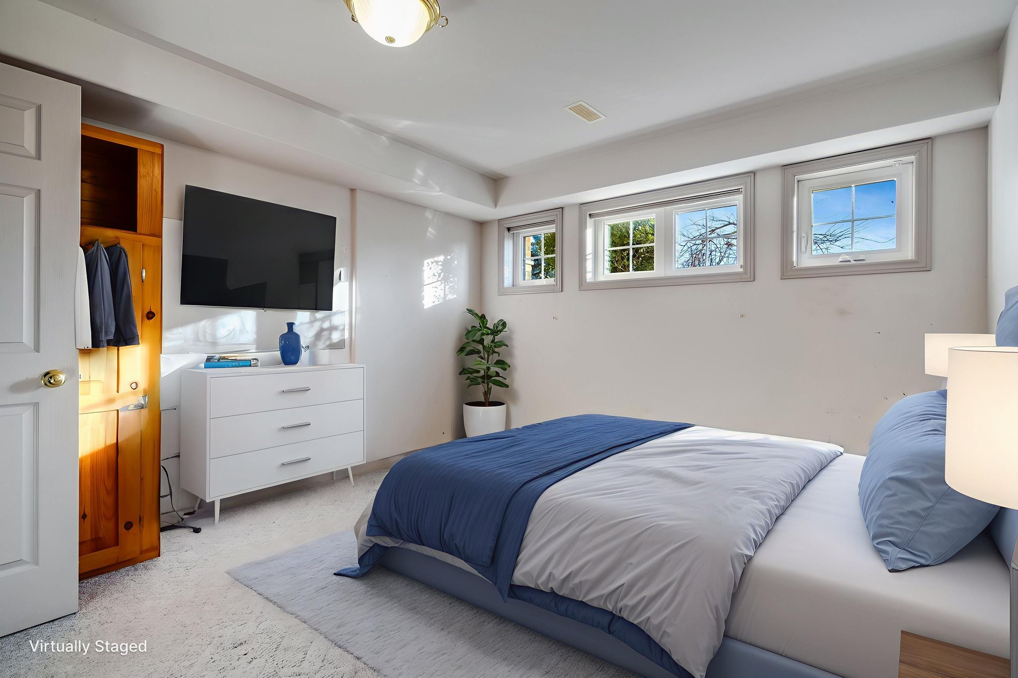 140 Station Ct-48 virtually staged.jpeg