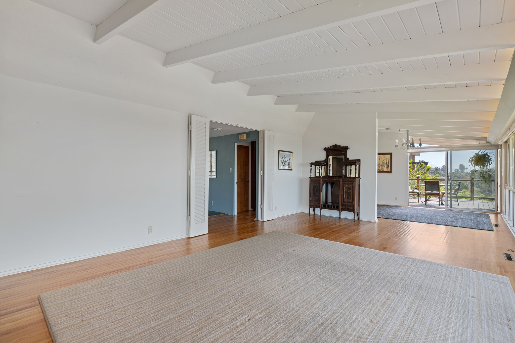07 - Living Room