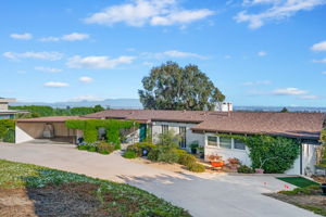 03 - Exterior View