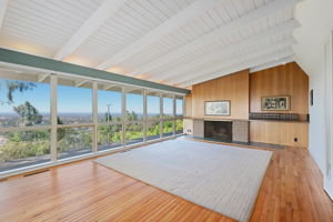 04 - Living Room