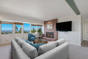 07 - Rec Room (virtual staging)