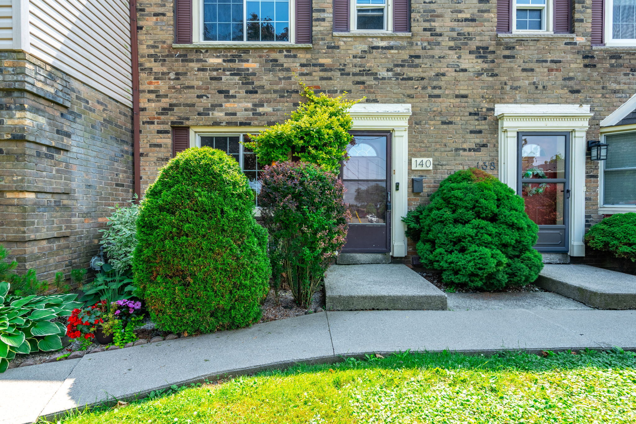 140 Victor Blvd, Hamilton-6