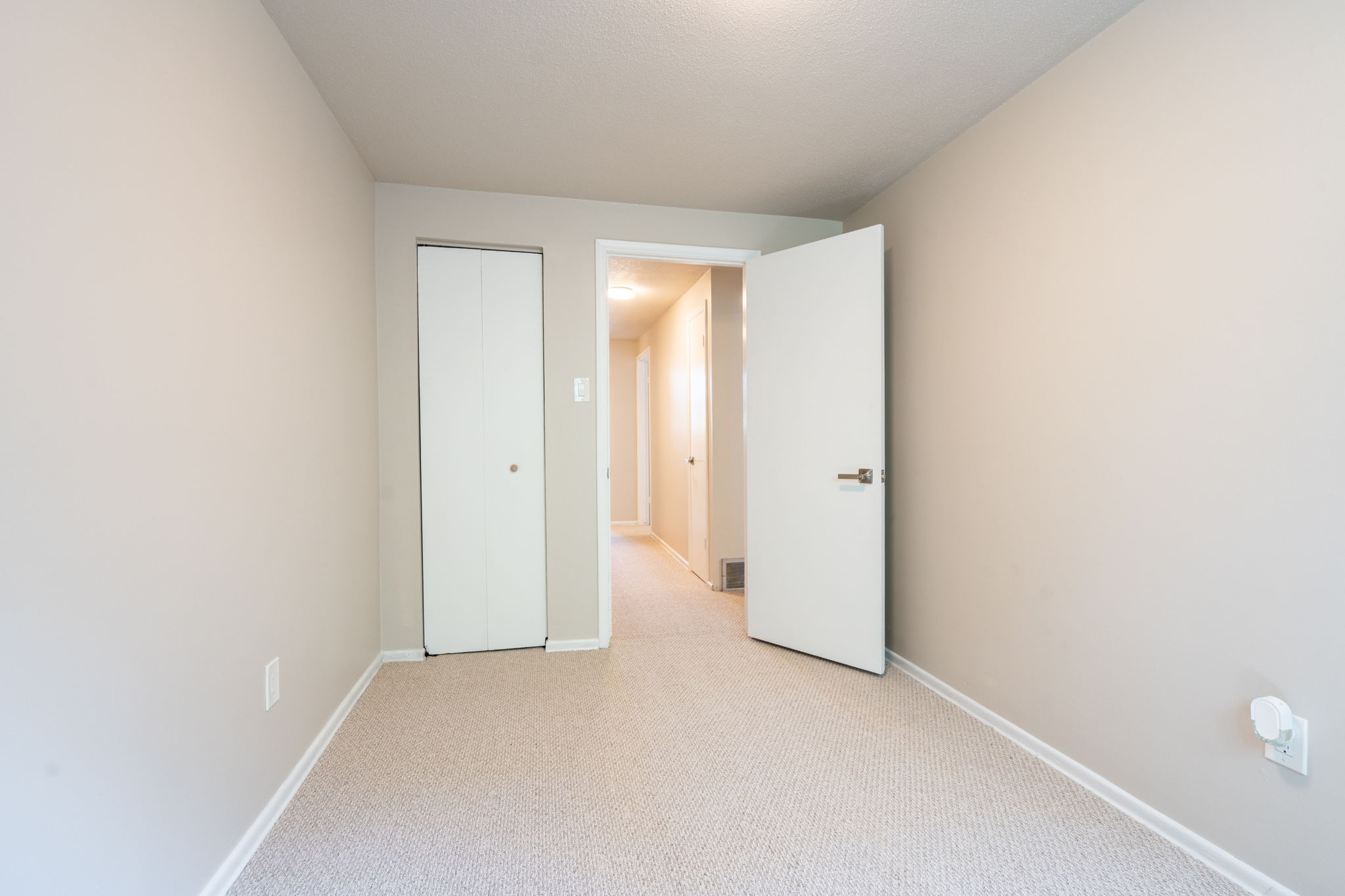 140 Victor Blvd, Hamilton-33