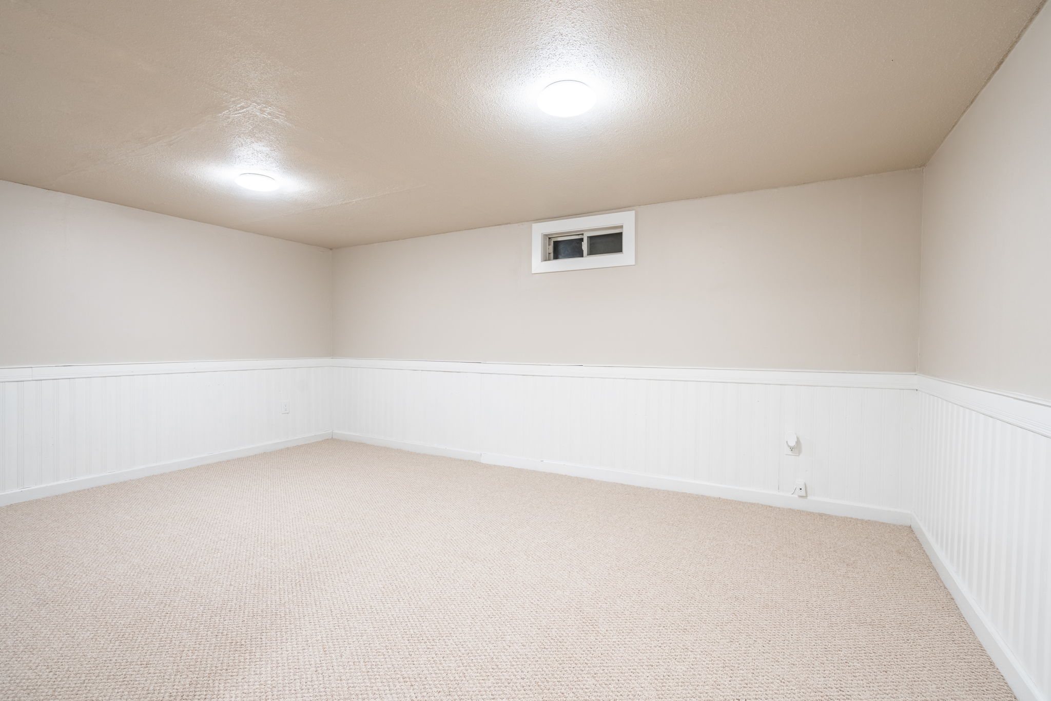 140 Victor Blvd, Hamilton-36