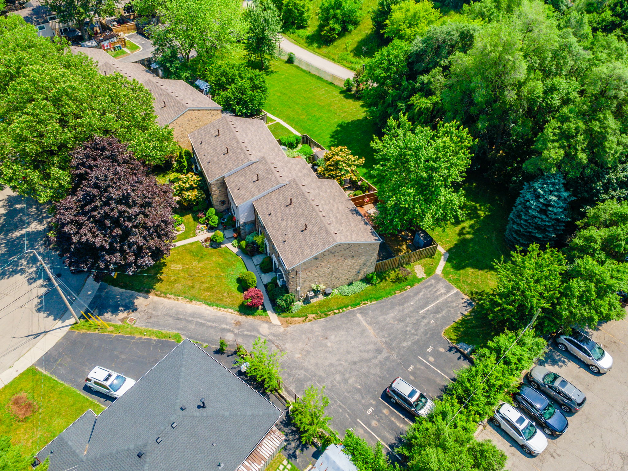 140 Victor Blvd, Hamilton-59