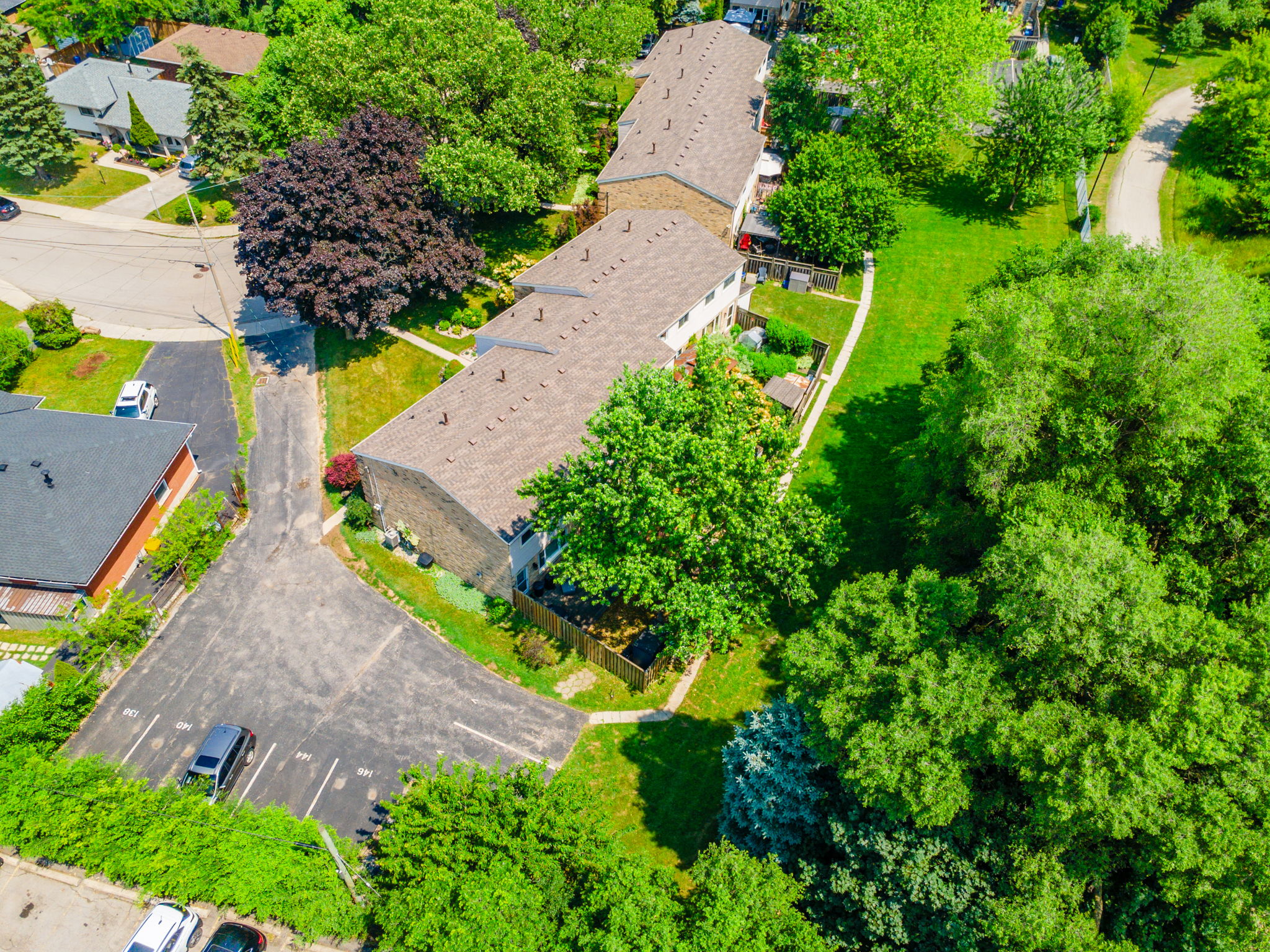 140 Victor Blvd, Hamilton-60
