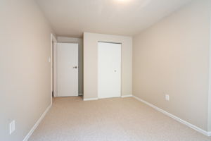 140 Victor Blvd, Hamilton-35