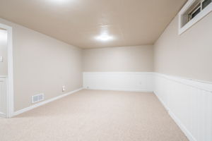 140 Victor Blvd, Hamilton-37