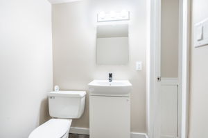 140 Victor Blvd, Hamilton-40