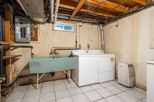 140 Victor Blvd, Hamilton-41